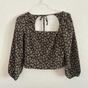 Levi’s cropped blouse